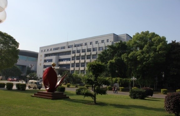 红旗校区馆全貌